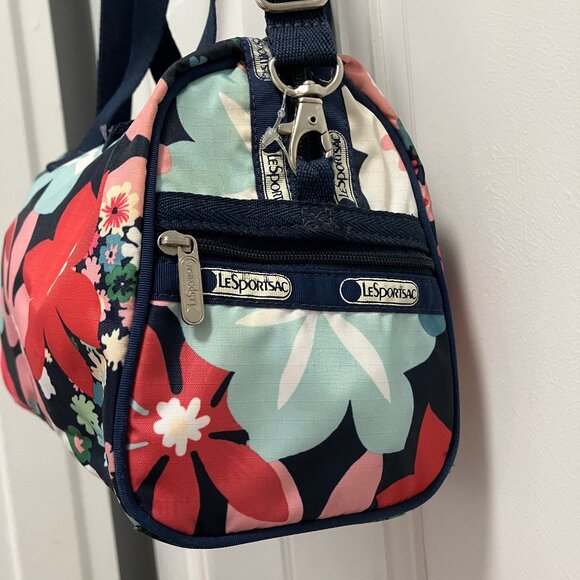 LeSportsac Melanie floral print mini crossbody shoulder bag small NWOT NEW - Picture 6 of 11
